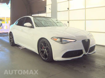 2018 Alfa Romeo Giulia Ti Sport – miniatura 3