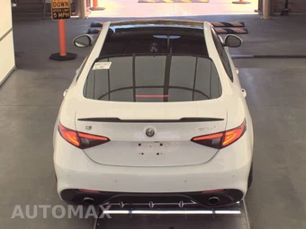 2018 Alfa Romeo Giulia Ti Sport – miniatura 5