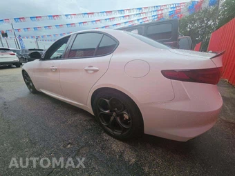 2018 Alfa Romeo Giulia Ti Sport – miniatura 2