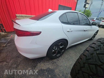 2018 Alfa Romeo Giulia Ti Sport – miniatura 3