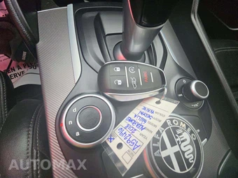 2018 Alfa Romeo Giulia Ti Sport – miniatura 8