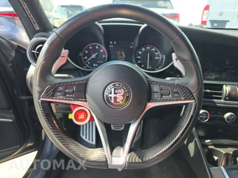 2018 Alfa Romeo Giulia Ti Sport – miniatura 10