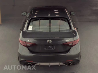 2018 Alfa Romeo Giulia Ti Sport – miniatura 5