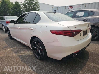 2018 Alfa Romeo Giulia Ti Sport - miniatura 2