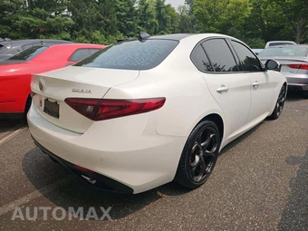 2018 Alfa Romeo Giulia Ti Sport - miniatura 3