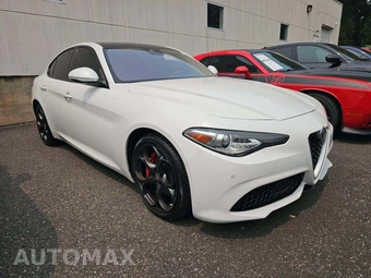 2018 Alfa Romeo Giulia Ti Sport - miniatura 4