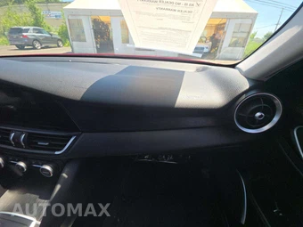 2018 Alfa Romeo Giulia – miniatura 19