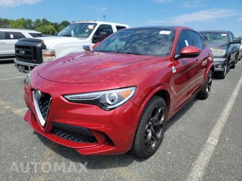 2018 Alfa Romeo Stelvio Quadrifoglio