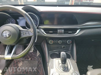 2018 Alfa Romeo Stelvio Quadrifoglio - miniatura 11