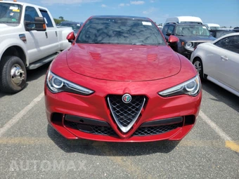 2018 Alfa Romeo Stelvio Quadrifoglio - miniatura 2