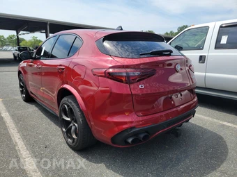 2018 Alfa Romeo Stelvio Quadrifoglio - miniatura 6