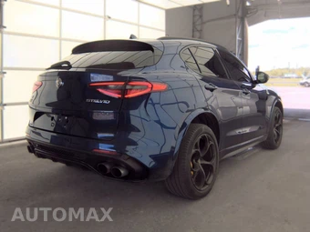 2018 Alfa Romeo Stelvio Quadrifoglio - miniatura 4
