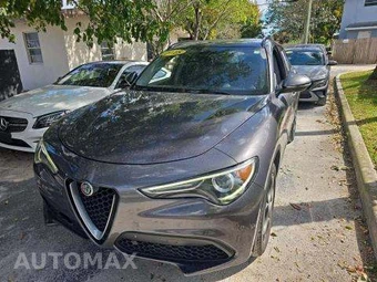 2018 Alfa Romeo Stelvio Sport