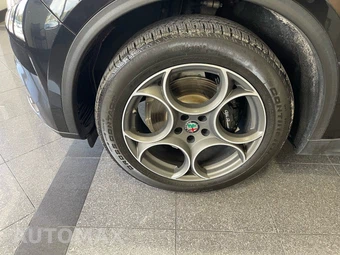 2018 Alfa Romeo Stelvio Sport - miniatura 21