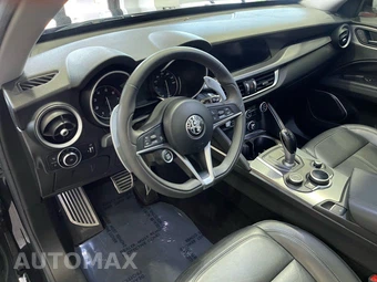 2018 Alfa Romeo Stelvio Sport - miniatura 25