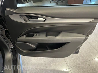 2018 Alfa Romeo Stelvio Sport - miniatura 37