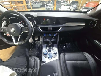 2018 Alfa Romeo Stelvio Sport – miniatura 10