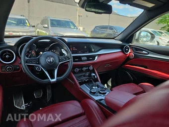 2018 Alfa Romeo Stelvio Ti Sport - miniatura 14