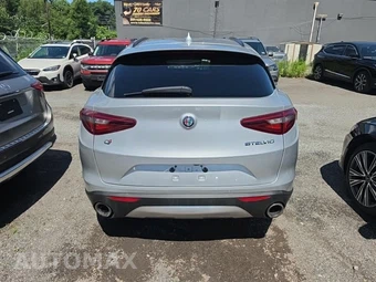 2018 Alfa Romeo Stelvio Ti Sport - miniatura 5