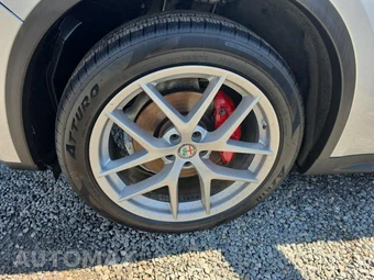 2018 Alfa Romeo Stelvio Ti Sport - miniatura 8