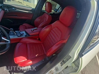 2018 Alfa Romeo Stelvio Ti Sport – miniatura 6