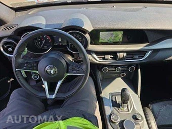 2018 Alfa Romeo Stelvio Ti Sport - miniatura 10