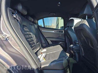 2018 Alfa Romeo Stelvio Ti Sport - miniatura 16