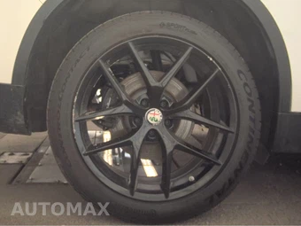 2018 Alfa Romeo Stelvio Ti Sport – miniatura 11