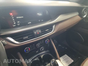 2018 Alfa Romeo Stelvio Ti Sport – miniatura 17