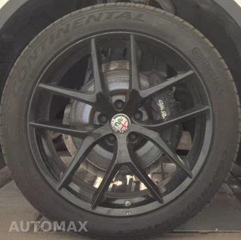 2018 Alfa Romeo Stelvio Ti Sport – miniatura 31