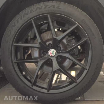 2018 Alfa Romeo Stelvio Ti Sport – miniatura 33