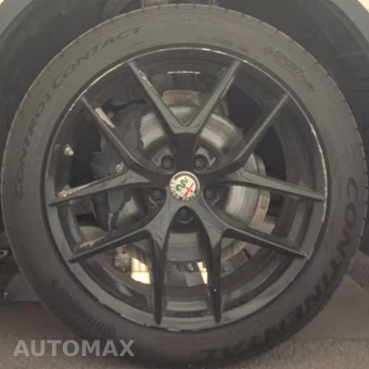 2018 Alfa Romeo Stelvio Ti Sport – miniatura 34
