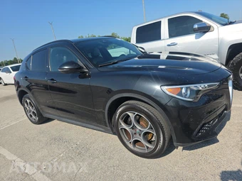 2018 Alfa Romeo Stelvio Ti Sport – miniatura 3