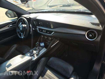 2018 Alfa Romeo Stelvio Ti Sport – miniatura 19