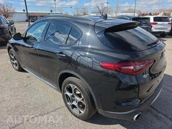 2018 Alfa Romeo Stelvio Ti Sport – miniatura 2