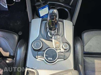 2018 Alfa Romeo Stelvio Ti Sport – miniatura 8