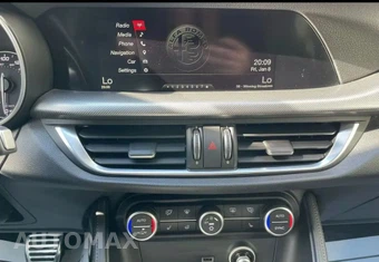 2018 Alfa Romeo Stelvio Ti Sport - miniatura 11