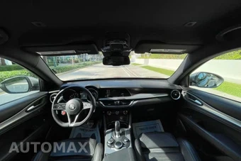 2018 Alfa Romeo Stelvio Ti Sport - miniatura 9