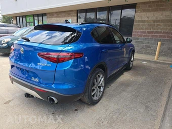 2018 Alfa Romeo Stelvio Ti Sport – miniatura 3