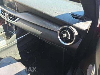 2018 Alfa Romeo Stelvio Ti Sport – miniatura 19