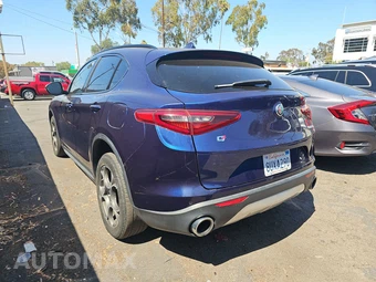 2018 Alfa Romeo Stelvio Ti Sport – miniatura 6