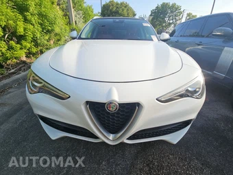 2018 Alfa Romeo Stelvio Ti – miniatura 2
