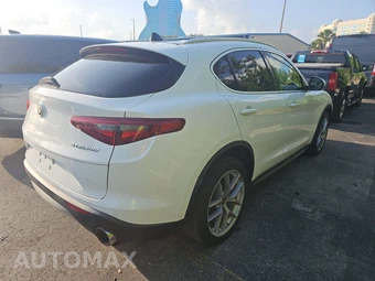 2018 Alfa Romeo Stelvio Ti – miniatura 4