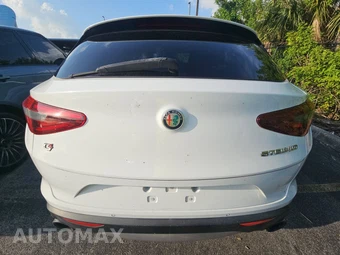 2018 Alfa Romeo Stelvio Ti – miniatura 5