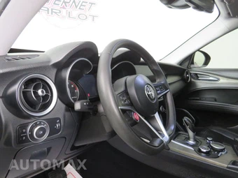 2018 Alfa Romeo Stelvio Ti - miniatura 10