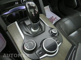 2018 Alfa Romeo Stelvio Ti - miniatura 21