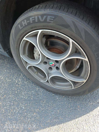 2018 Alfa Romeo Stelvio - miniatura 23