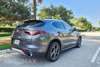 2018 Alfa Romeo Stelvio – miniatura 5