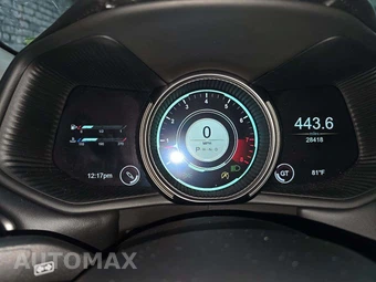 2018 Aston Martin DB11 V12 Coupe - miniatura 9