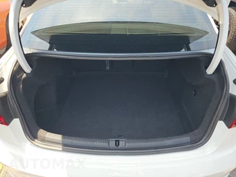2018 Audi A3 Sedan Premium – miniatura 16